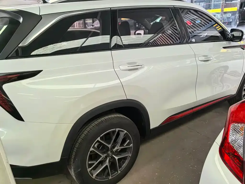 Changan CS75PLUS — фото 10