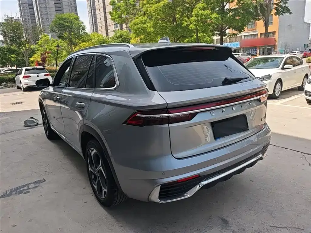 Geely Xingyue L — фото 9