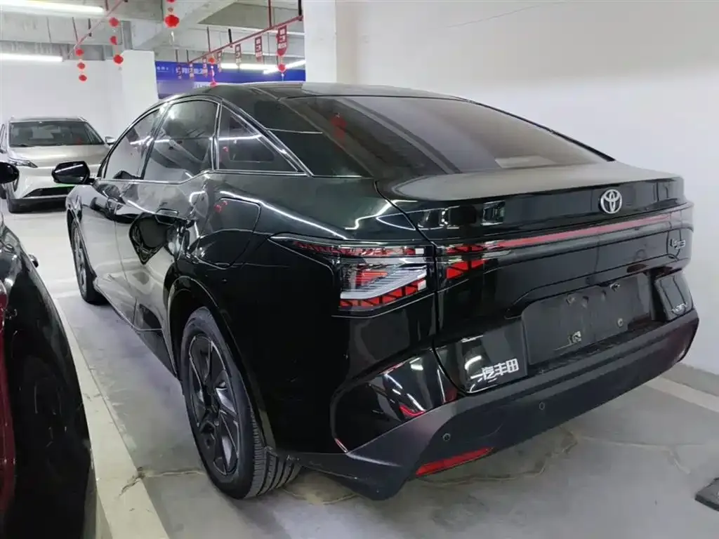 Toyota bZ3 2024 из CN, фото 7