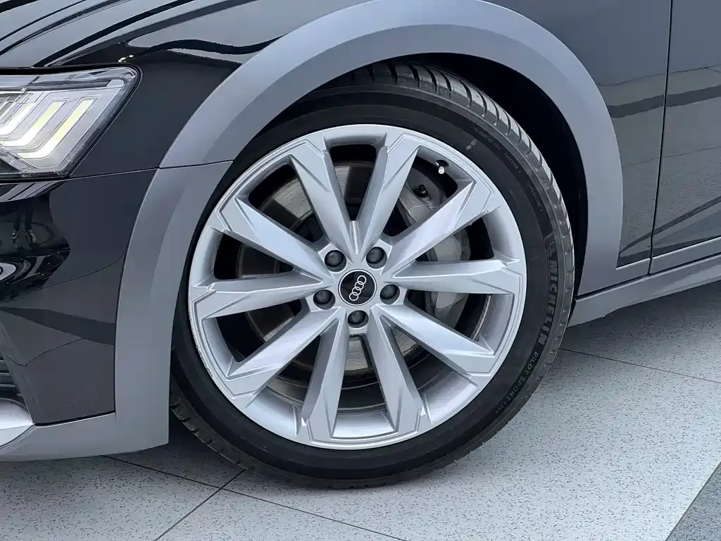 Audi A6 (Import) — фото 9