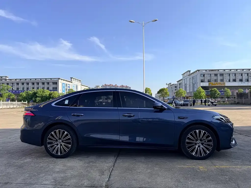 Geely Galaxy A7 — фото 6