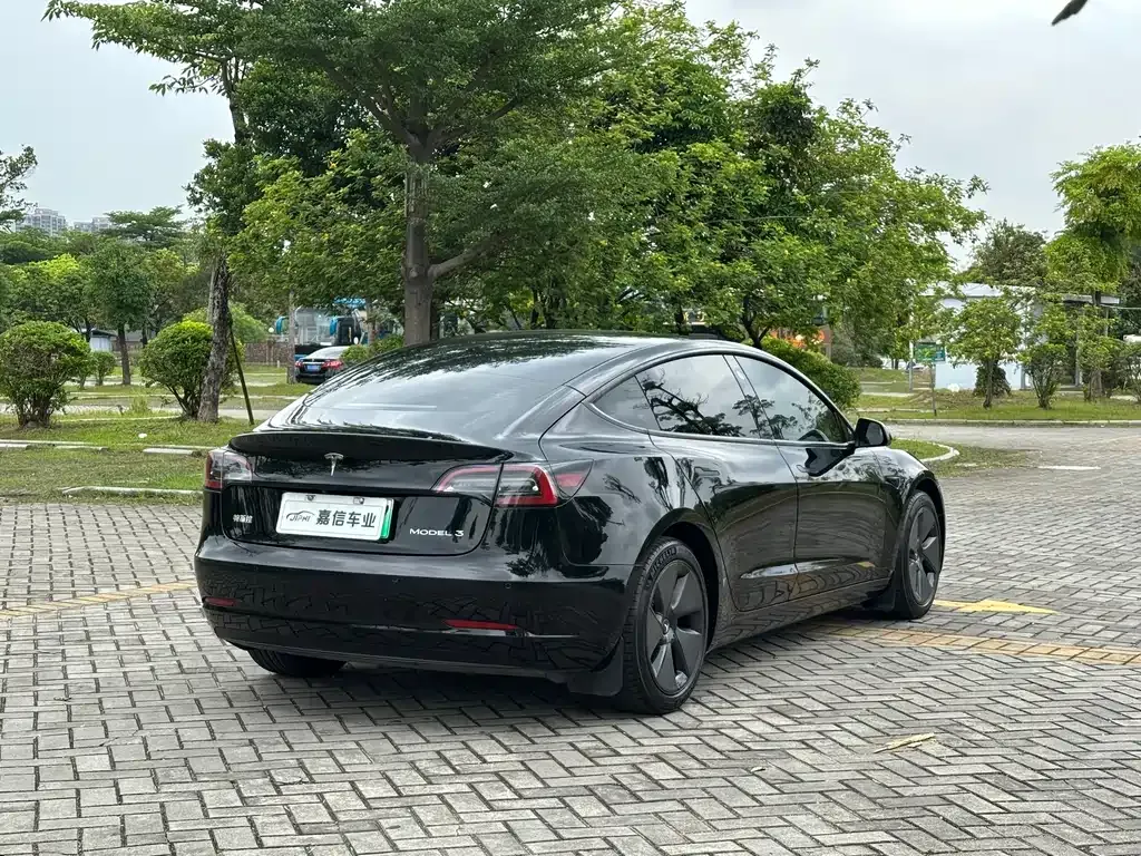 Tesla Model 3 — фото 5