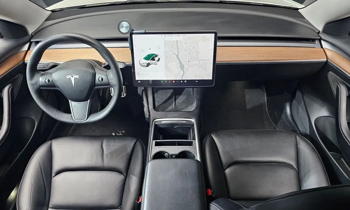 Tesla Model 3 — фото 6