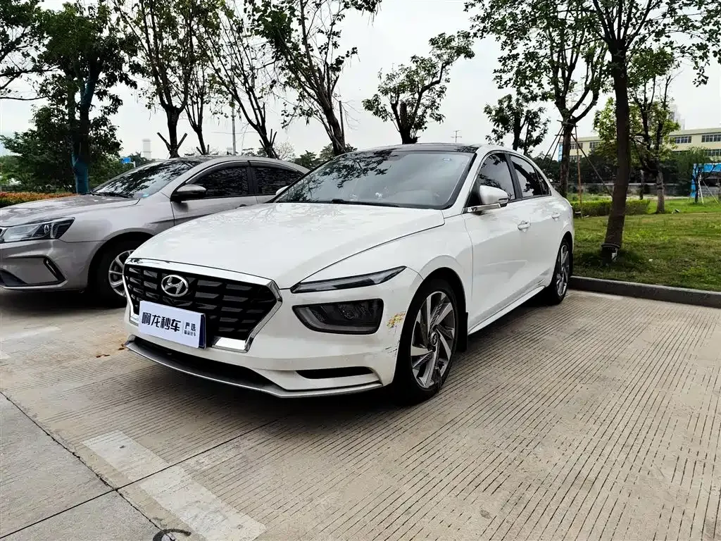 Hyundai Mistra
