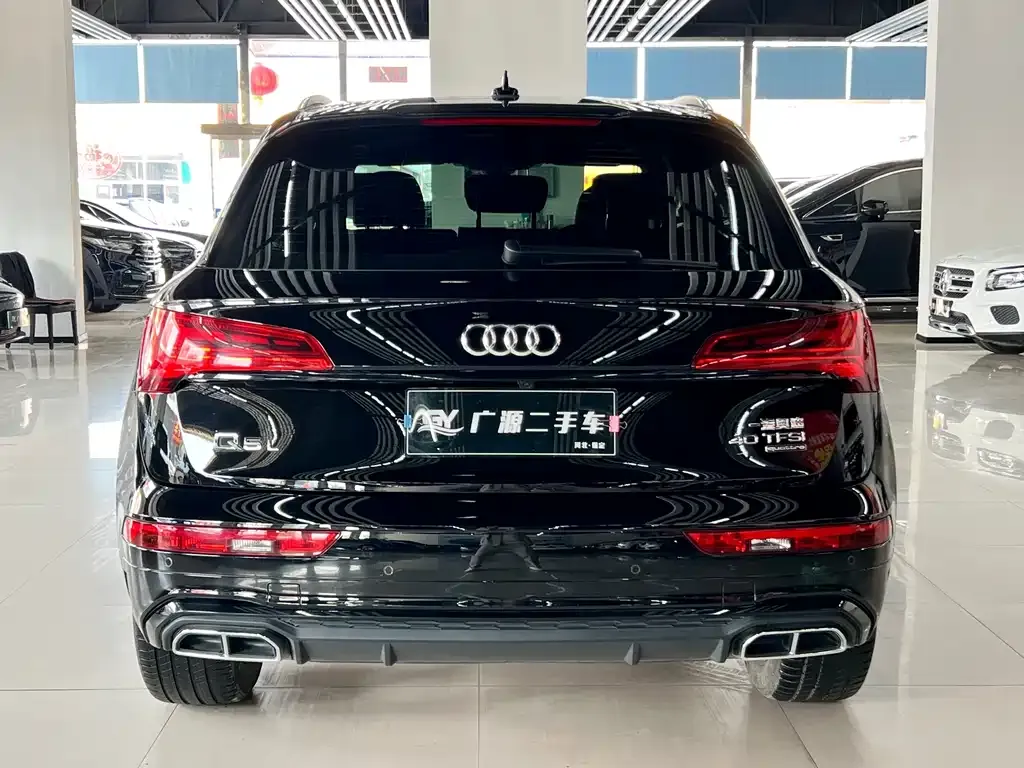 Audi Q5L — фото 2