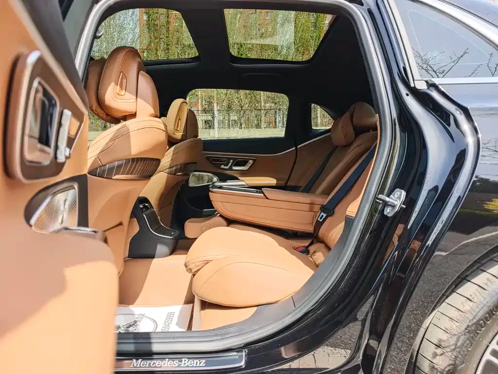 Mercedes-Benz E-Class 2026 из CN, фото 6