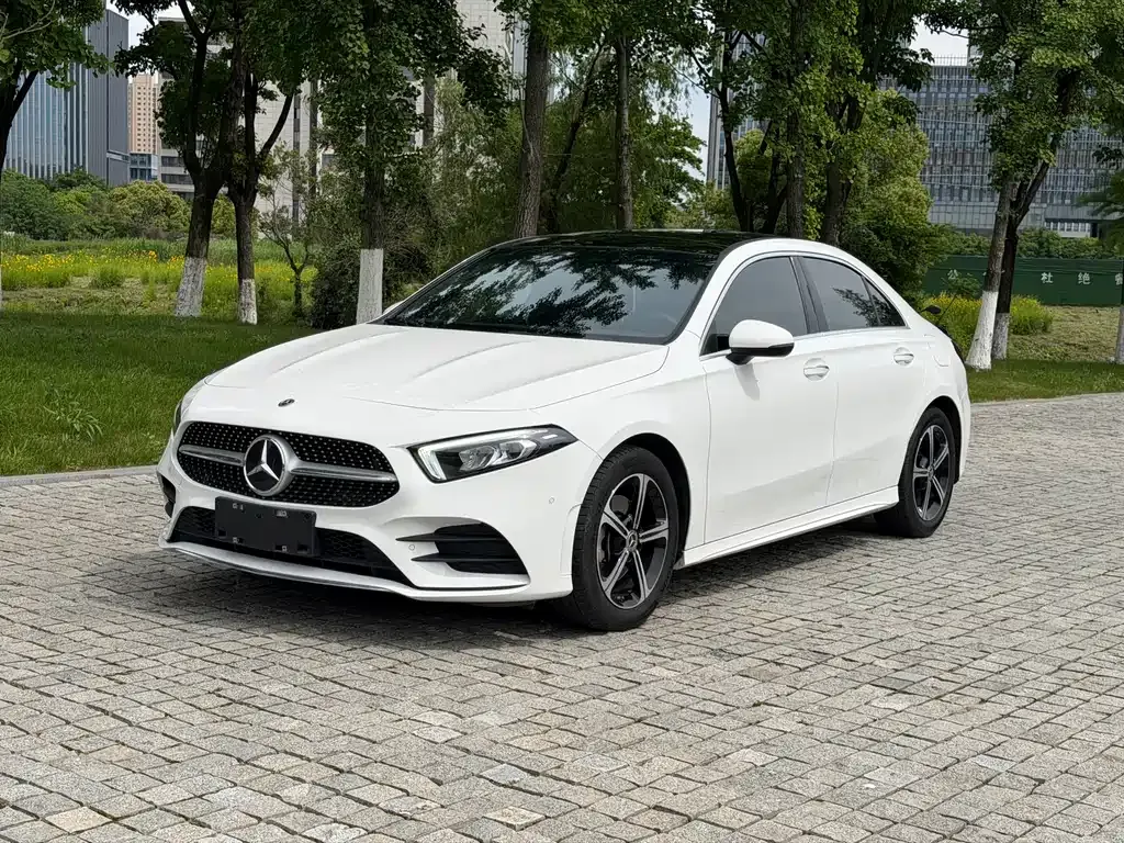 Mercedes-Benz A-Class — фото 1