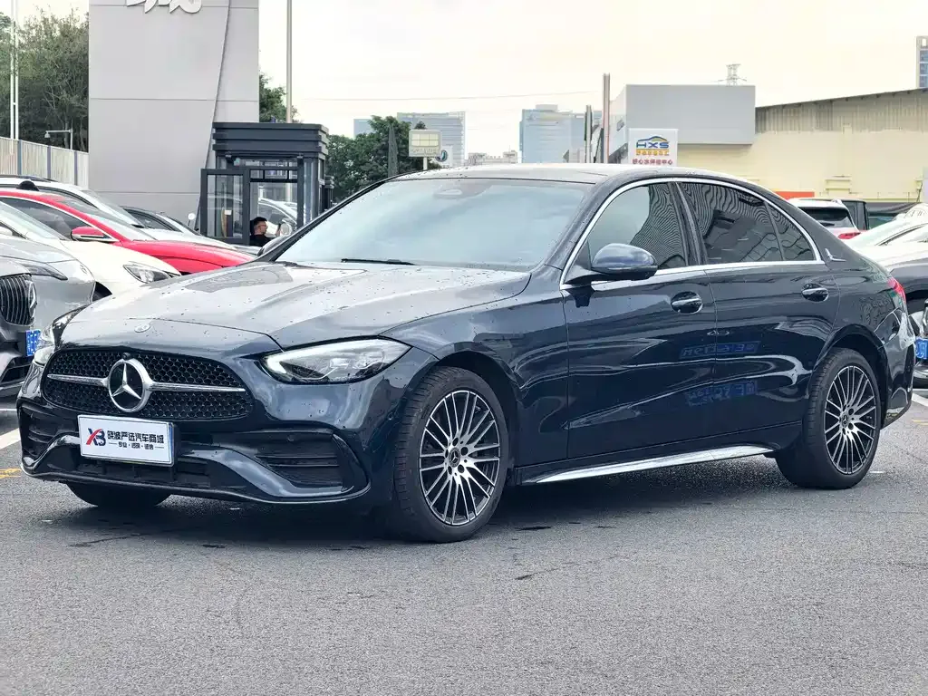 Mercedes-Benz C-Class — фото 1