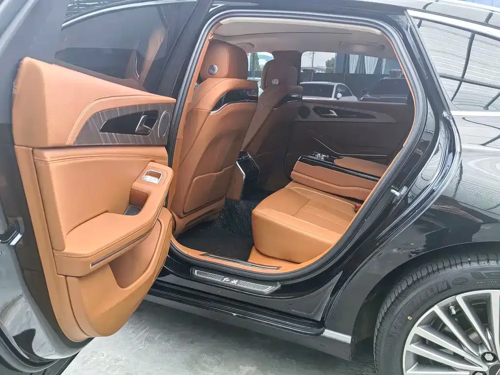 Hongqi H9 2022 из CN, фото 3