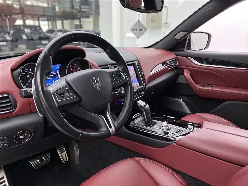 Maserati Levante 2021 из CN, фото 10