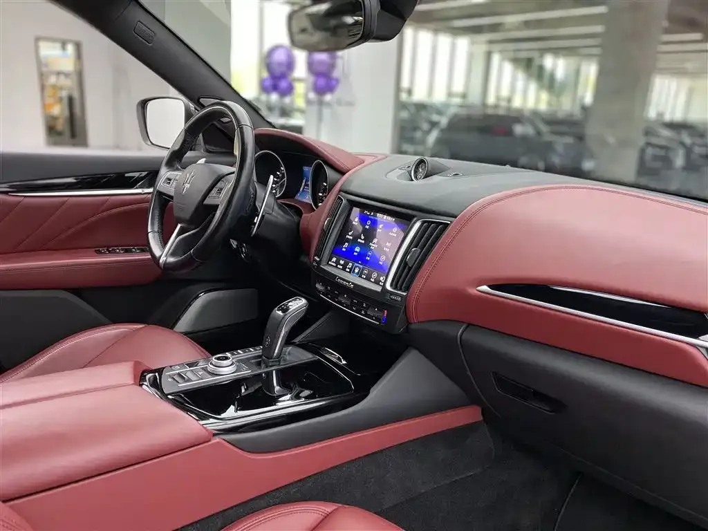 Maserati Levante 2021 из CN, фото 8