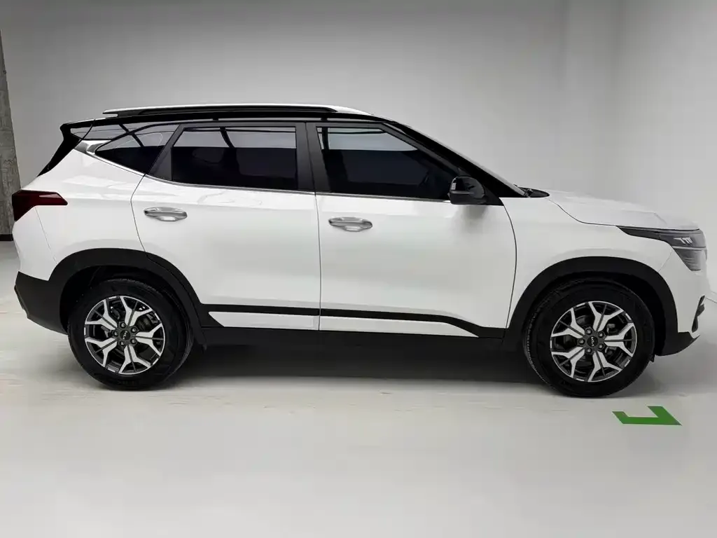 Kia KX3 2021 из CN, фото 2