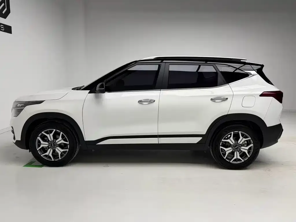 Kia KX3 2021 из CN, фото 8
