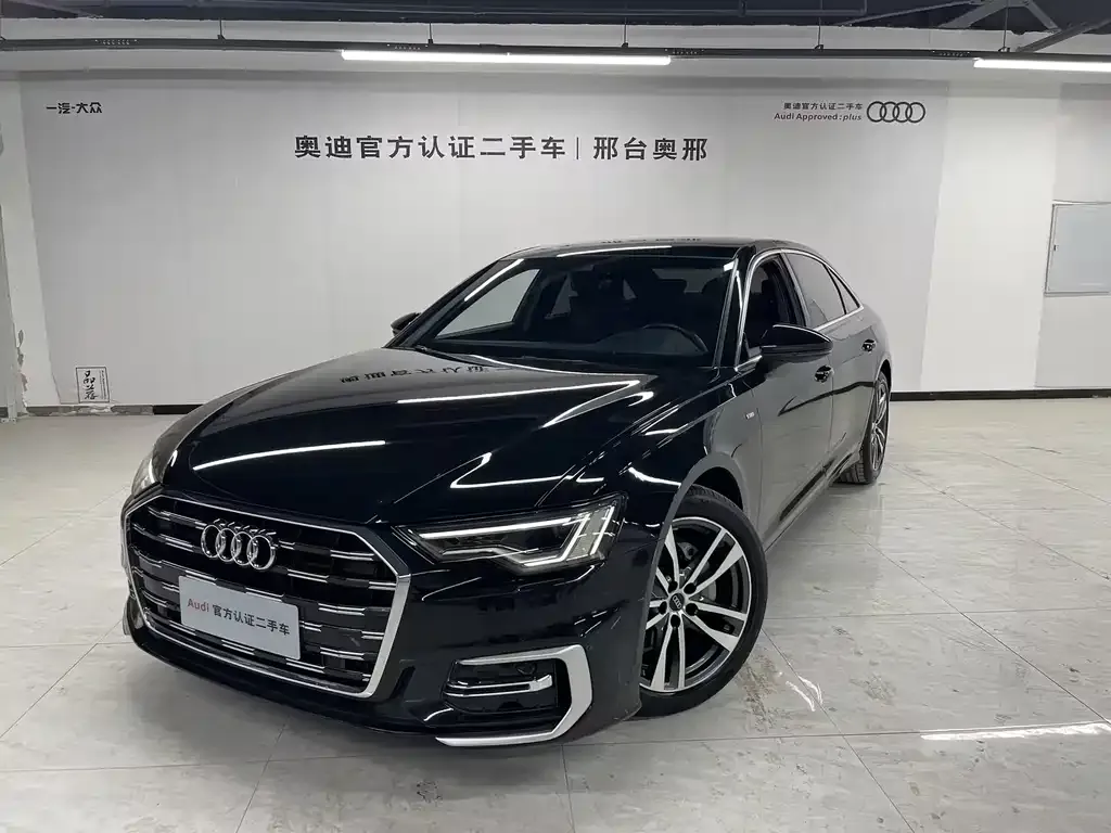 Audi A6L — фото 1