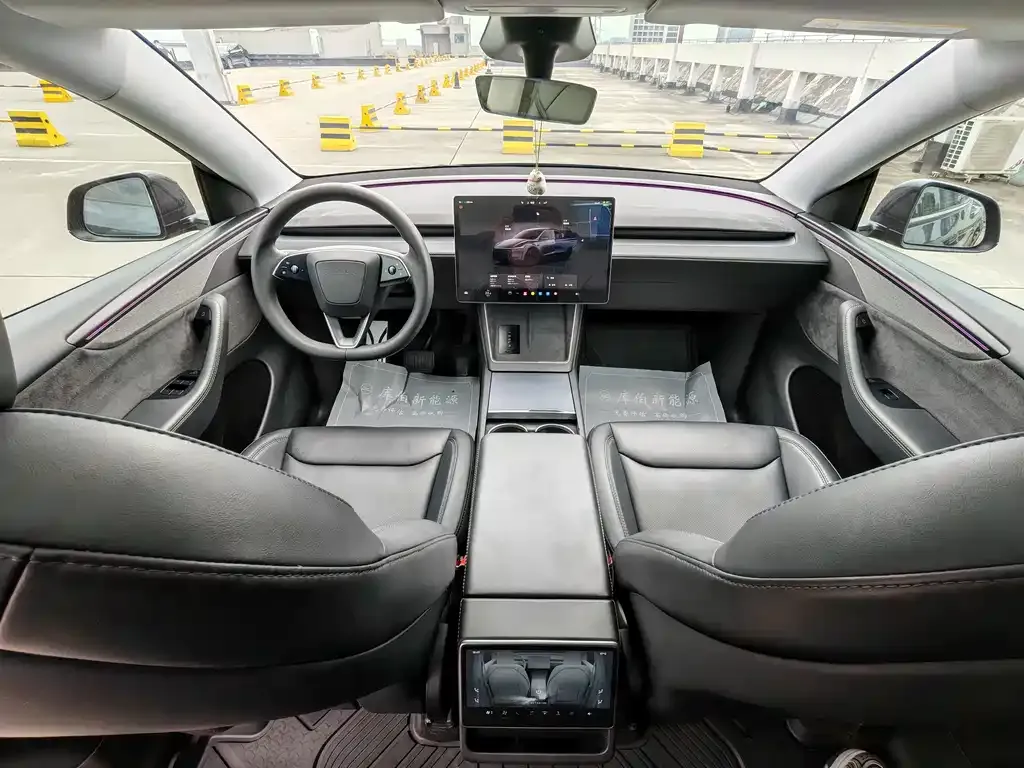Tesla Model Y — фото 9