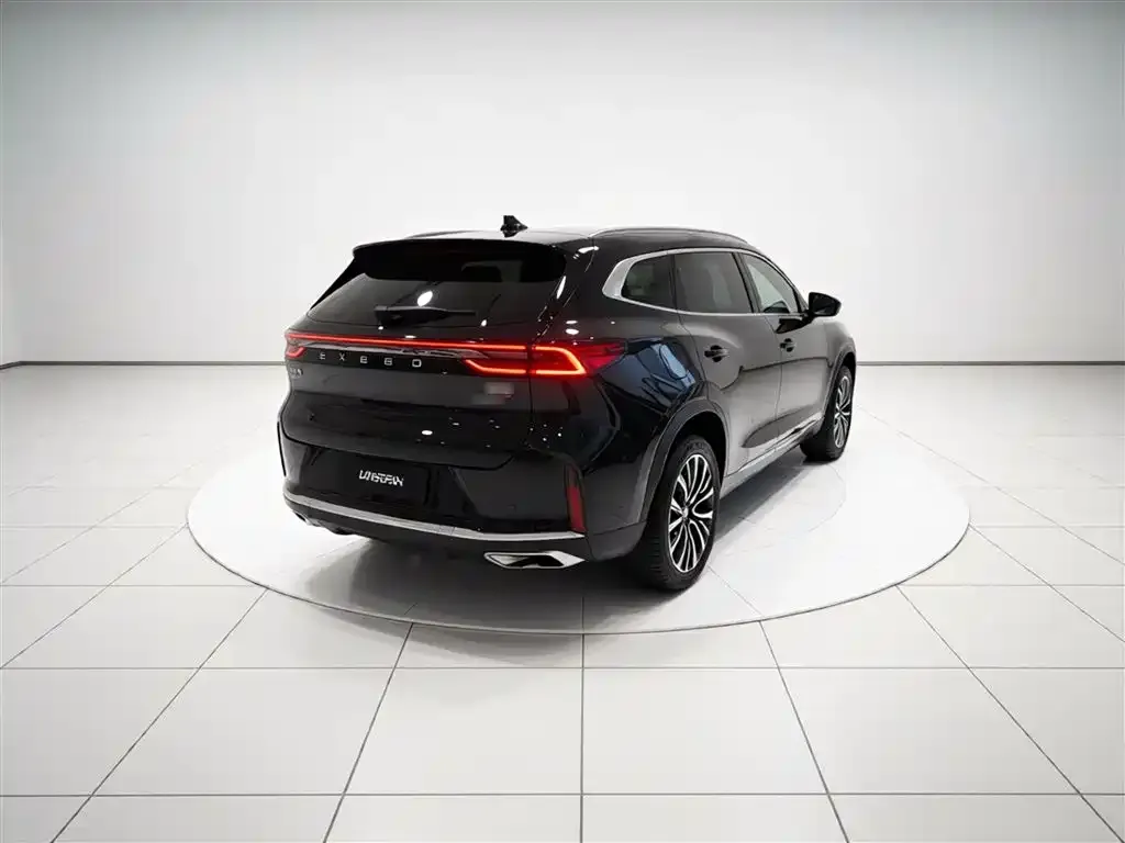 Exeed Lingyun 2026 из CN, фото 3