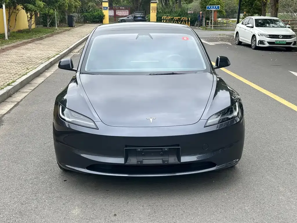 Tesla Model 3 2024 из CN, фото 9