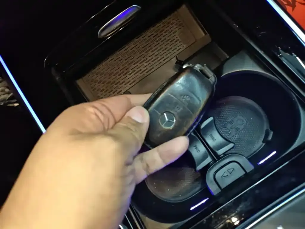 Mercedes-Benz EQA 2023 из CN, фото 8