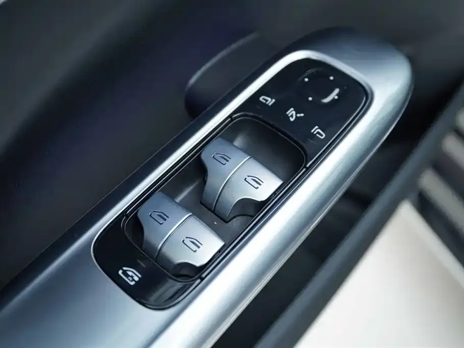 Mercedes-Benz C-Class 2023 из CN, фото 7