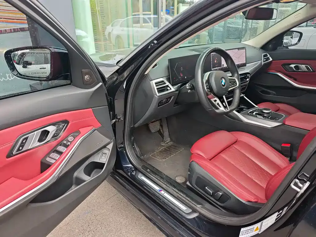 BMW 3 Series 2024 из CN, фото 10