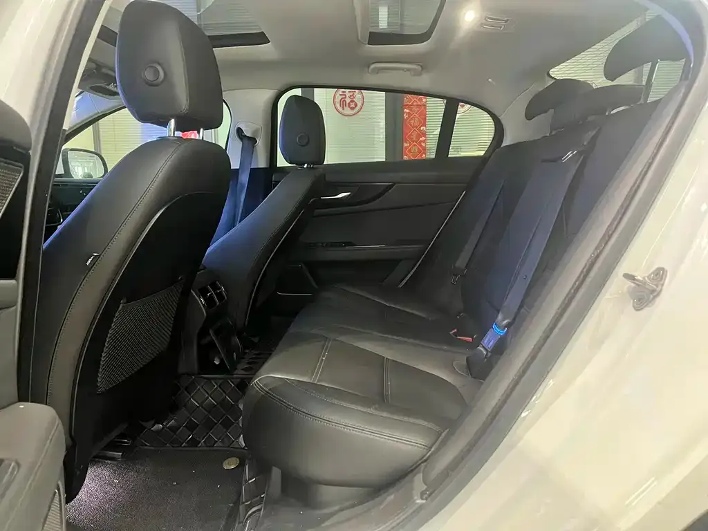 Jaguar XEL 2021 из CN, фото 4