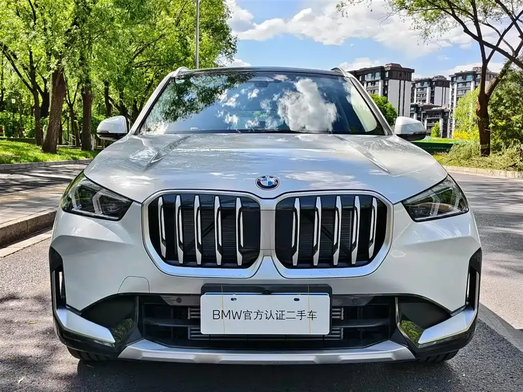 BMW X1 — фото 5
