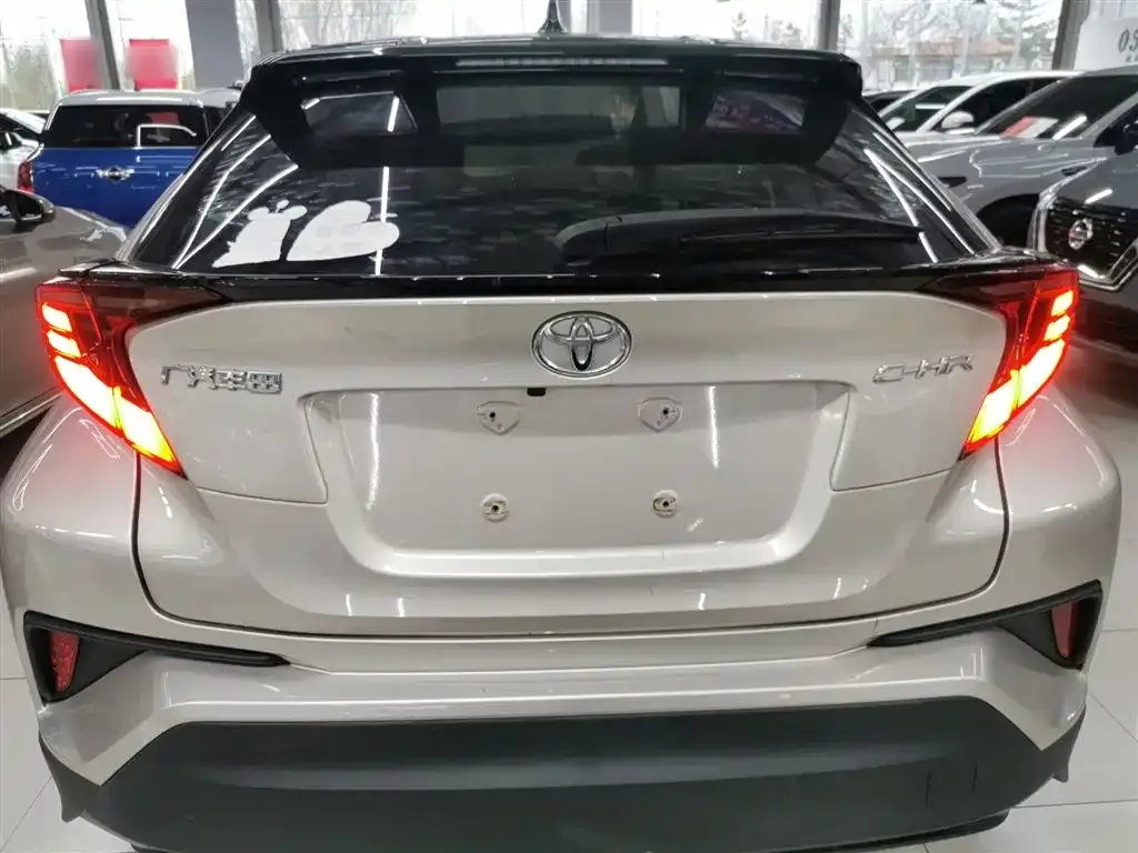 Toyota C-HR 2022 из CN, фото 4