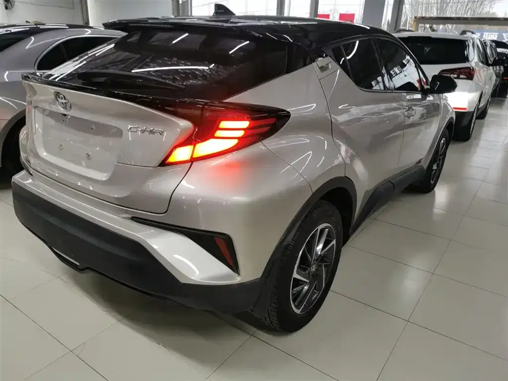 Toyota C-HR 2022 из CN, фото 5