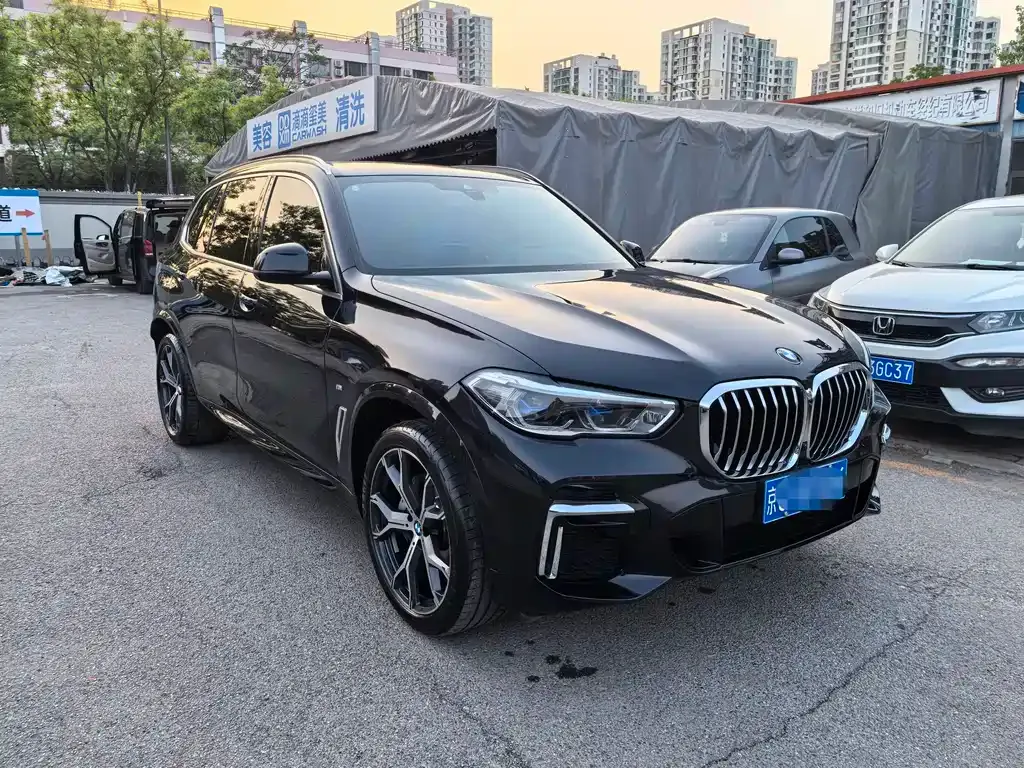 BMW X5 — фото 10