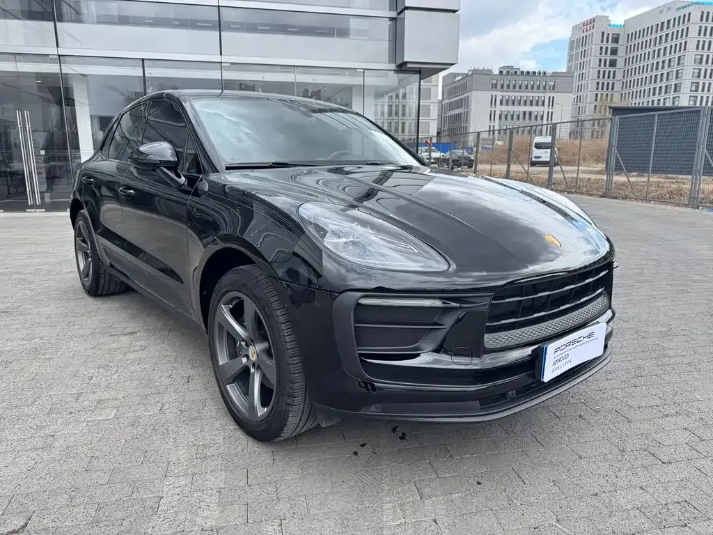 Porsche Macan — фото 1