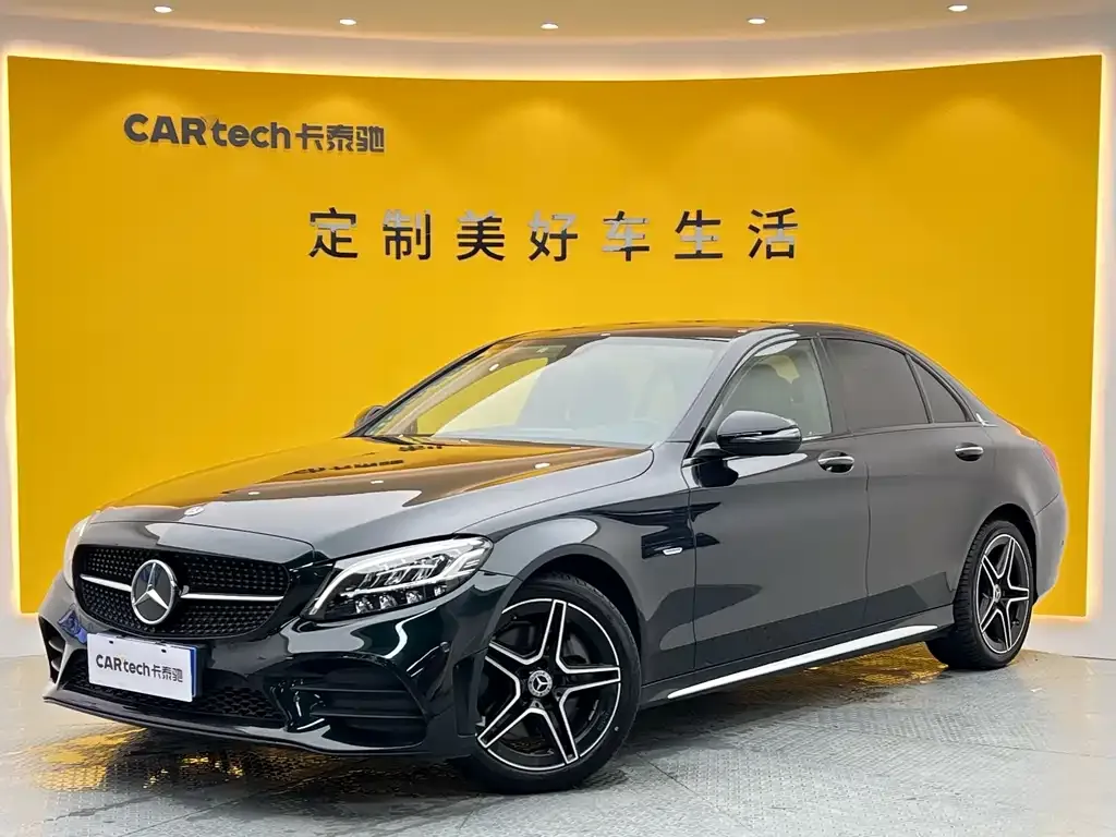 Mercedes-Benz C-Class — фото 1