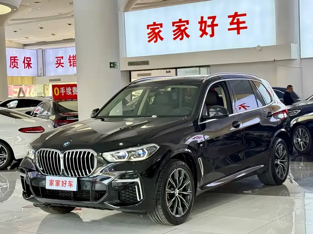 BMW X5 — фото 1
