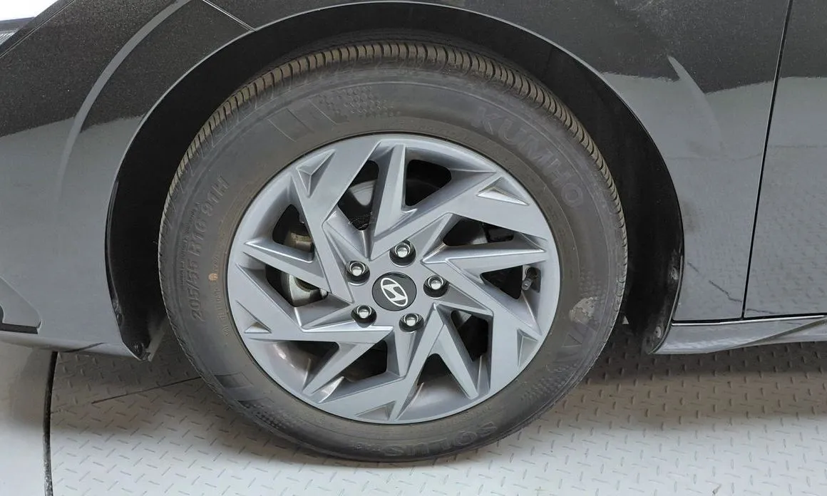 Hyundai AVANTE — фото 7