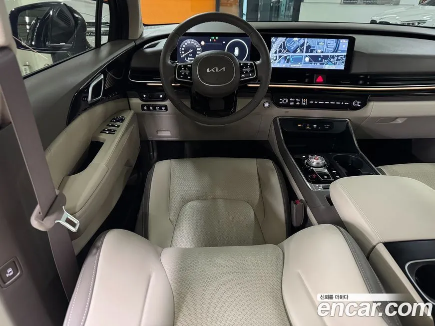 Kia Carnival — фото 10