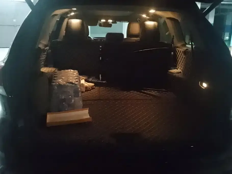 Toyota Highlander — фото 10