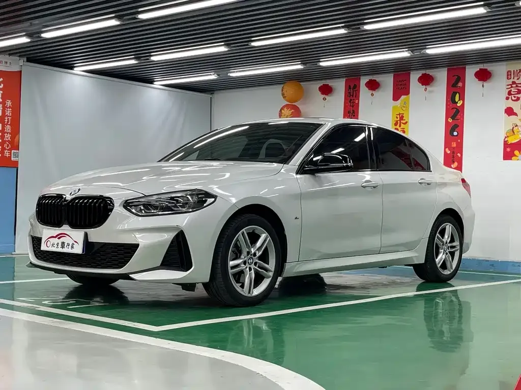 BMW 1 Series — фото 1