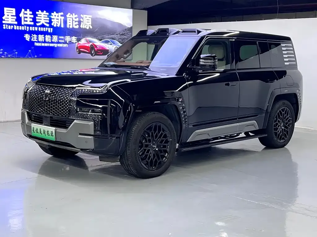 Yangwang U8