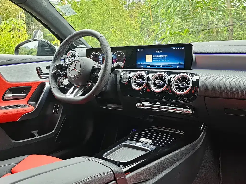Mercedes-Benz A-Class AMG — фото 9
