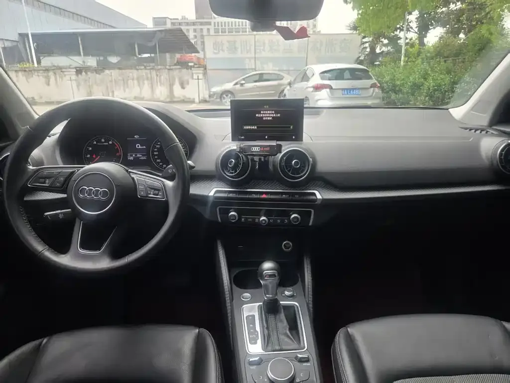 Audi Q2L 2021 из CN, фото 2