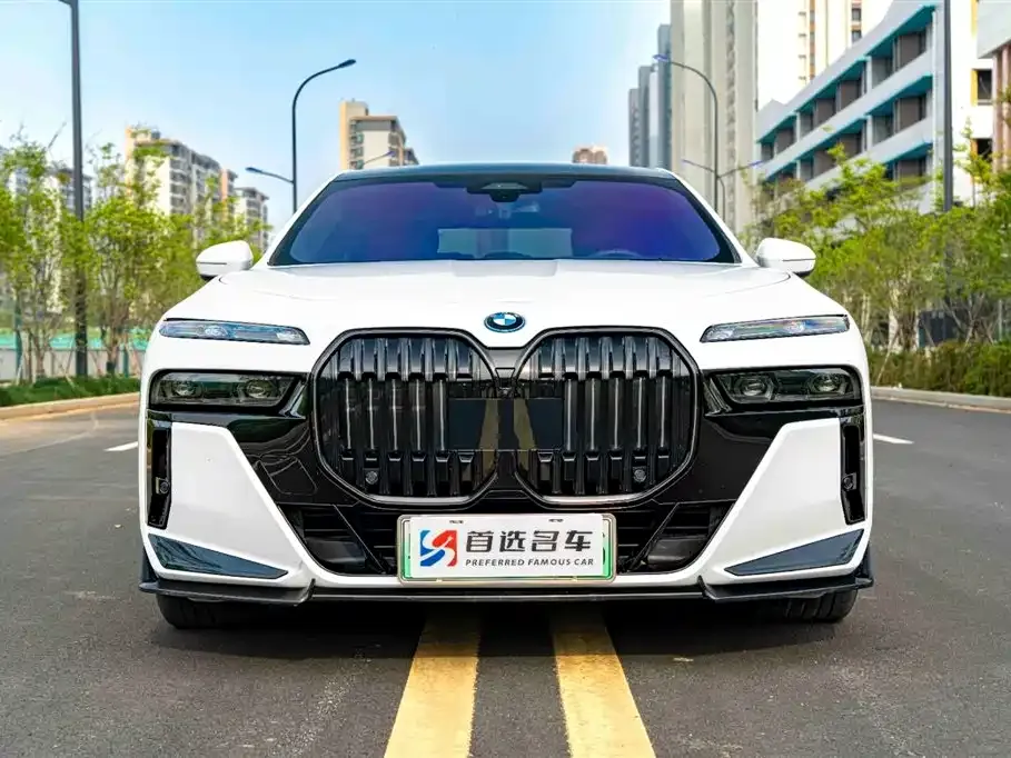 BMW i7 2025 из CN, фото 4