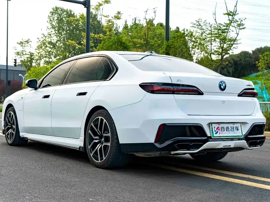 BMW i7 2025 из CN, фото 5