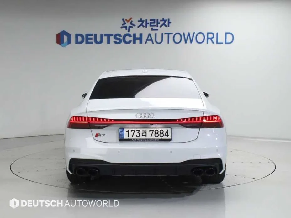 Audi A7 — фото 3