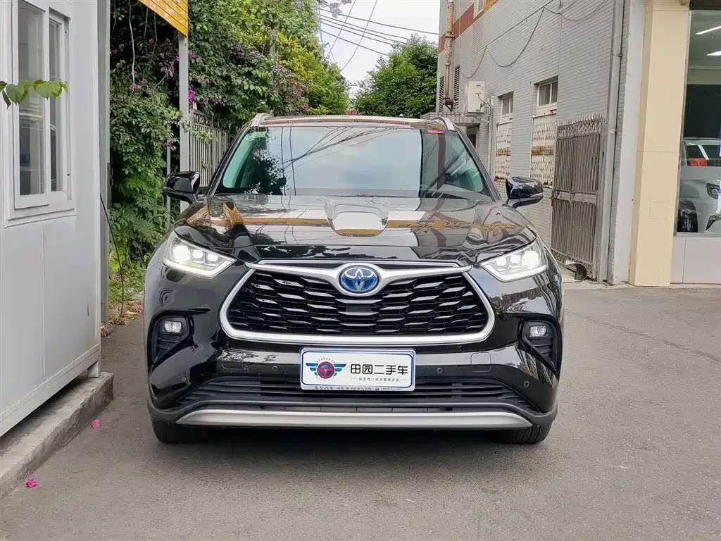 Toyota Highlander — фото 5
