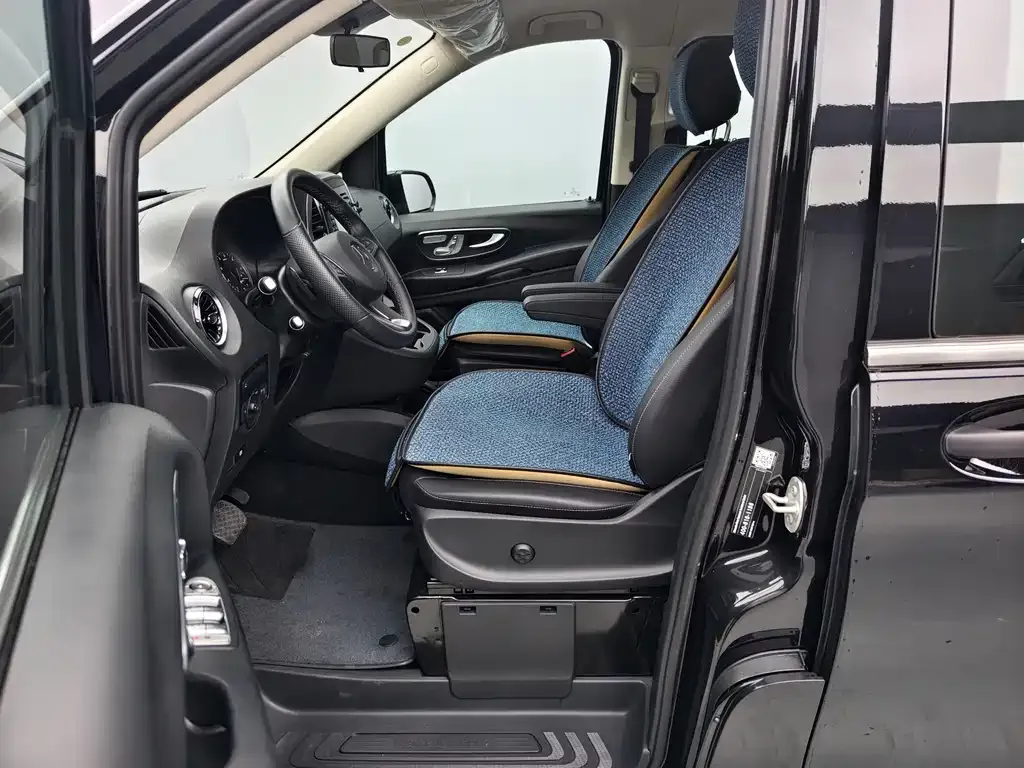 Mercedes-Benz Vito — фото 10