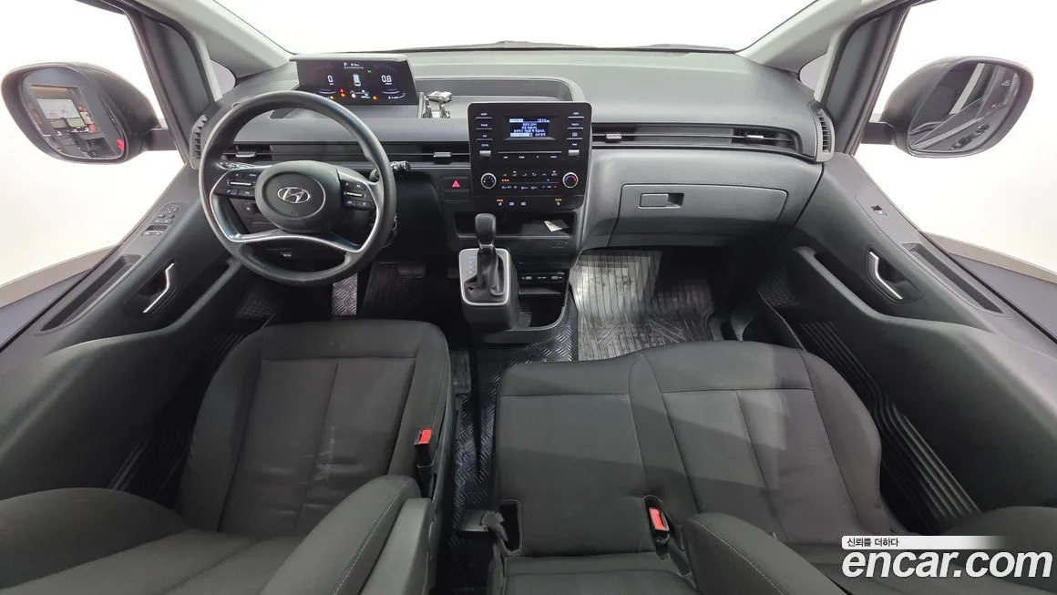 Hyundai Staria — фото 2