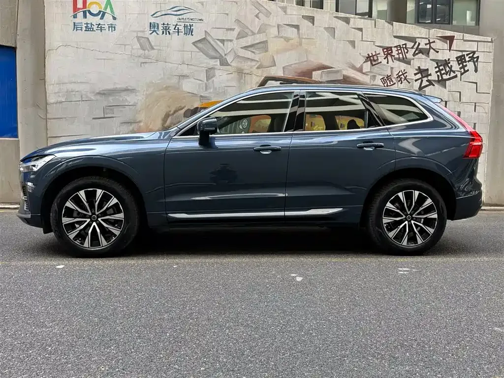Volvo XC60 — фото 9