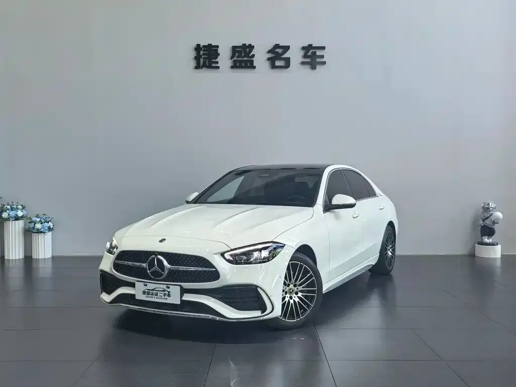 Mercedes-Benz C-Class — фото 1
