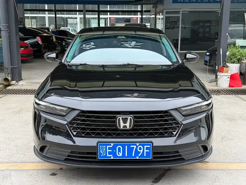 Honda Accord — фото 5