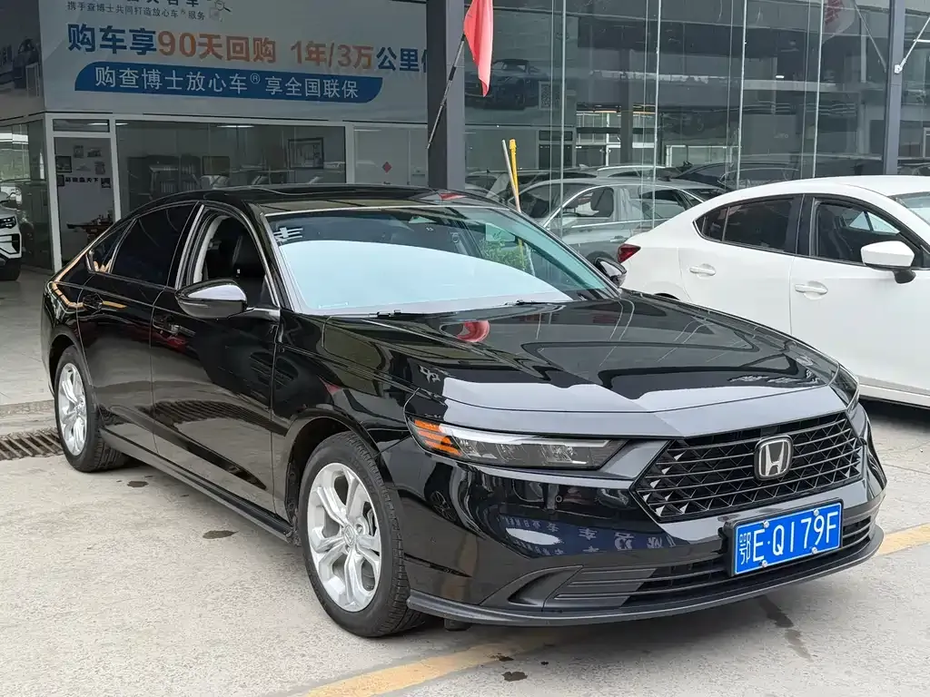 Honda Accord — фото 6