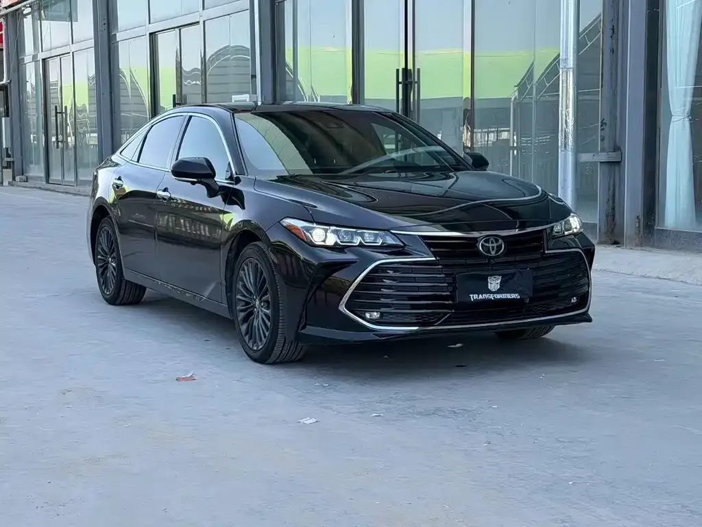 Toyota Avalon — фото 4